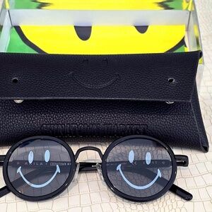 New Chinatown Market’s Ethos Signature Smiley Face Sunglasses 😎